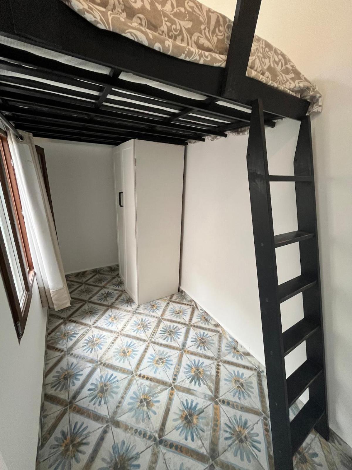 A Seafaring Refuge In The Heart Of Cabanyal Apartamento *